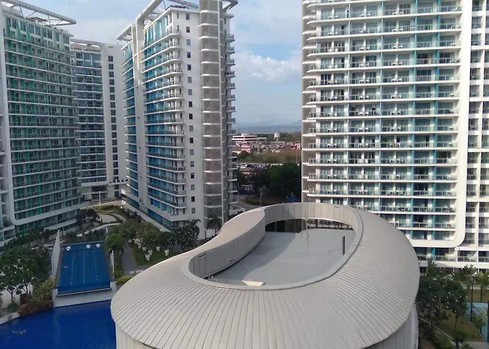 2br Azure Beachview Unit @ Positano W/free Parking Aparthotel Manila